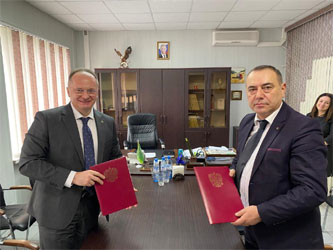 директор РФ Россельхозбанка Евгений Ковалев и директор Союза фермеров Адыгеи Аслан Дзехохов