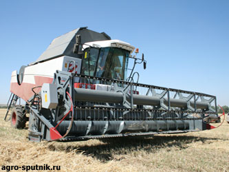 уборка полей комбайнами